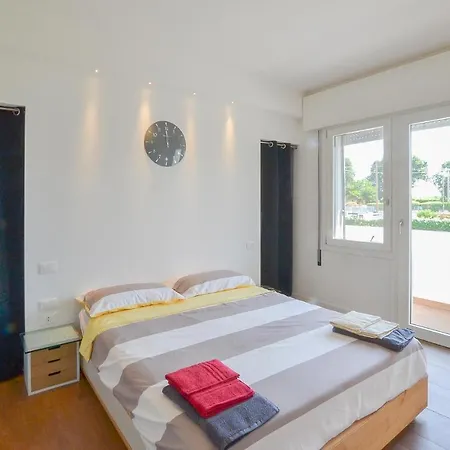 Pet Friendly In With Kitchenette