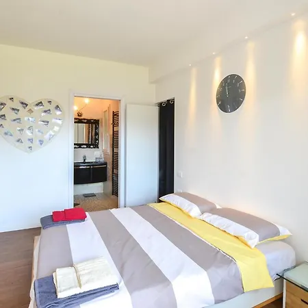 Сasa de vacaciones Pet Friendly In With Kitchenette *